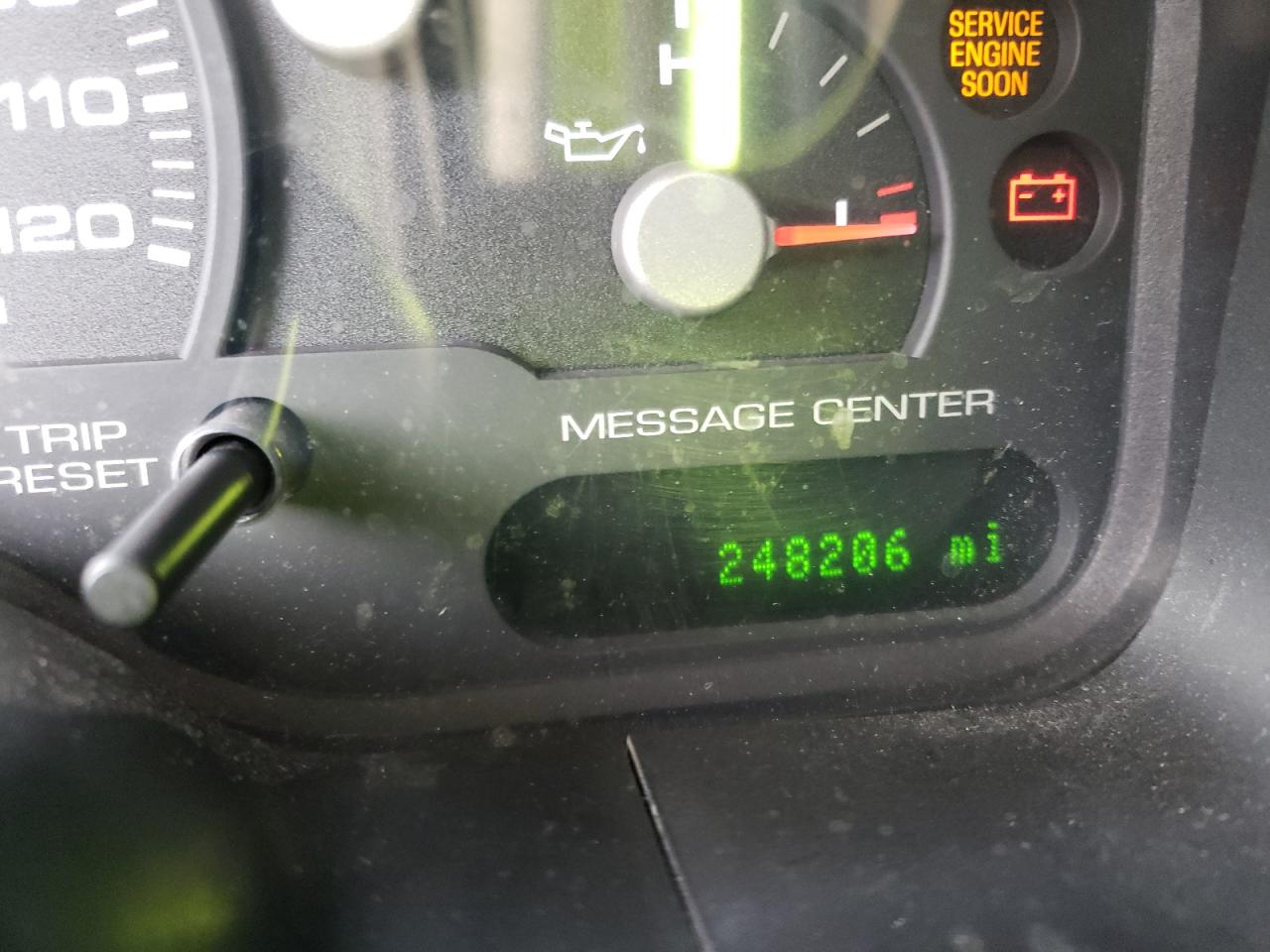 Photo 8 from auction – 2005 FORD EXPLORER L with VIN 1FMDU75W85ZA57251