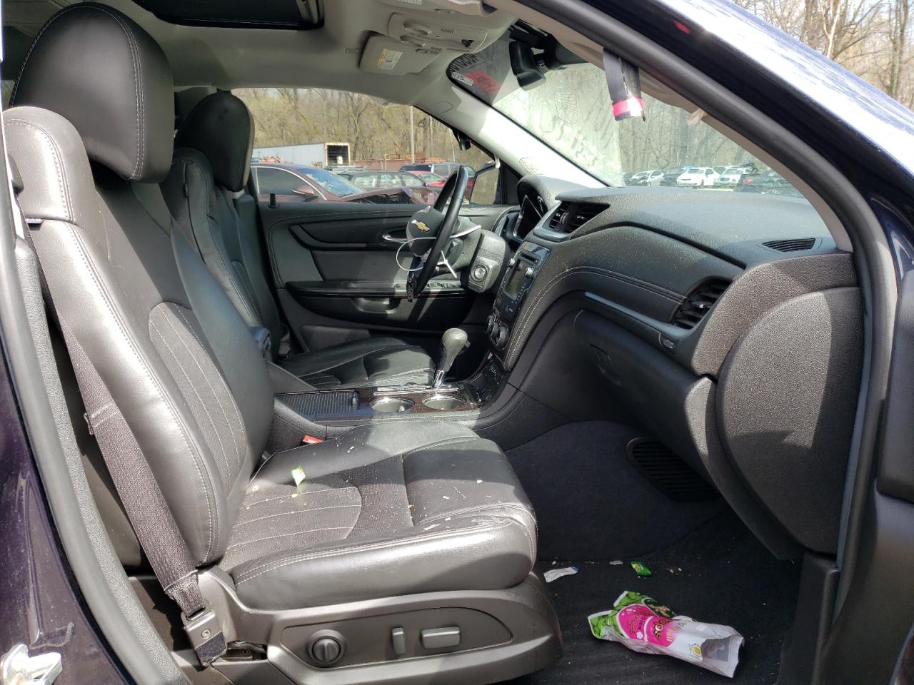 Photo 5 from auction – 2017 CHEVROLET TRAVERSE P with VIN 1GNKVJKD5HJ223485