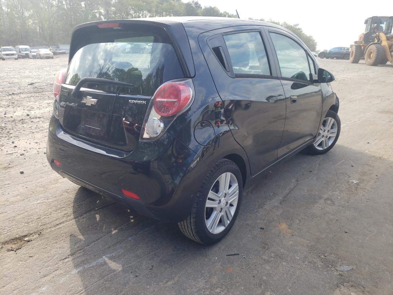 Photo 4 from auction – 2013 CHEVROLET SPARK 1LT with VIN KL8CD6S92DC604114