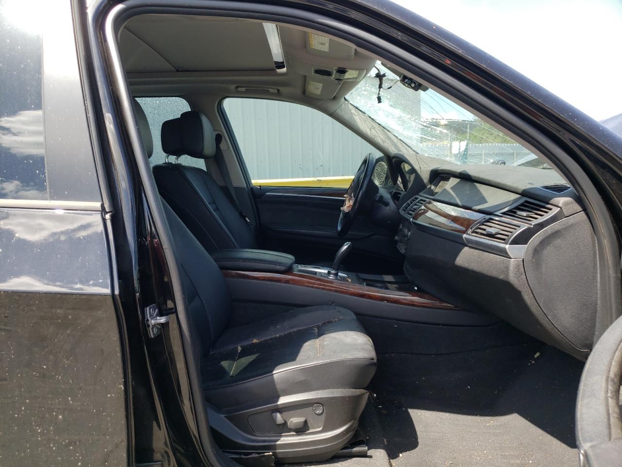 Photo 5 from auction – 2012 BMW X5 XDRIVE3 with VIN 5UXZV4C50CL766660