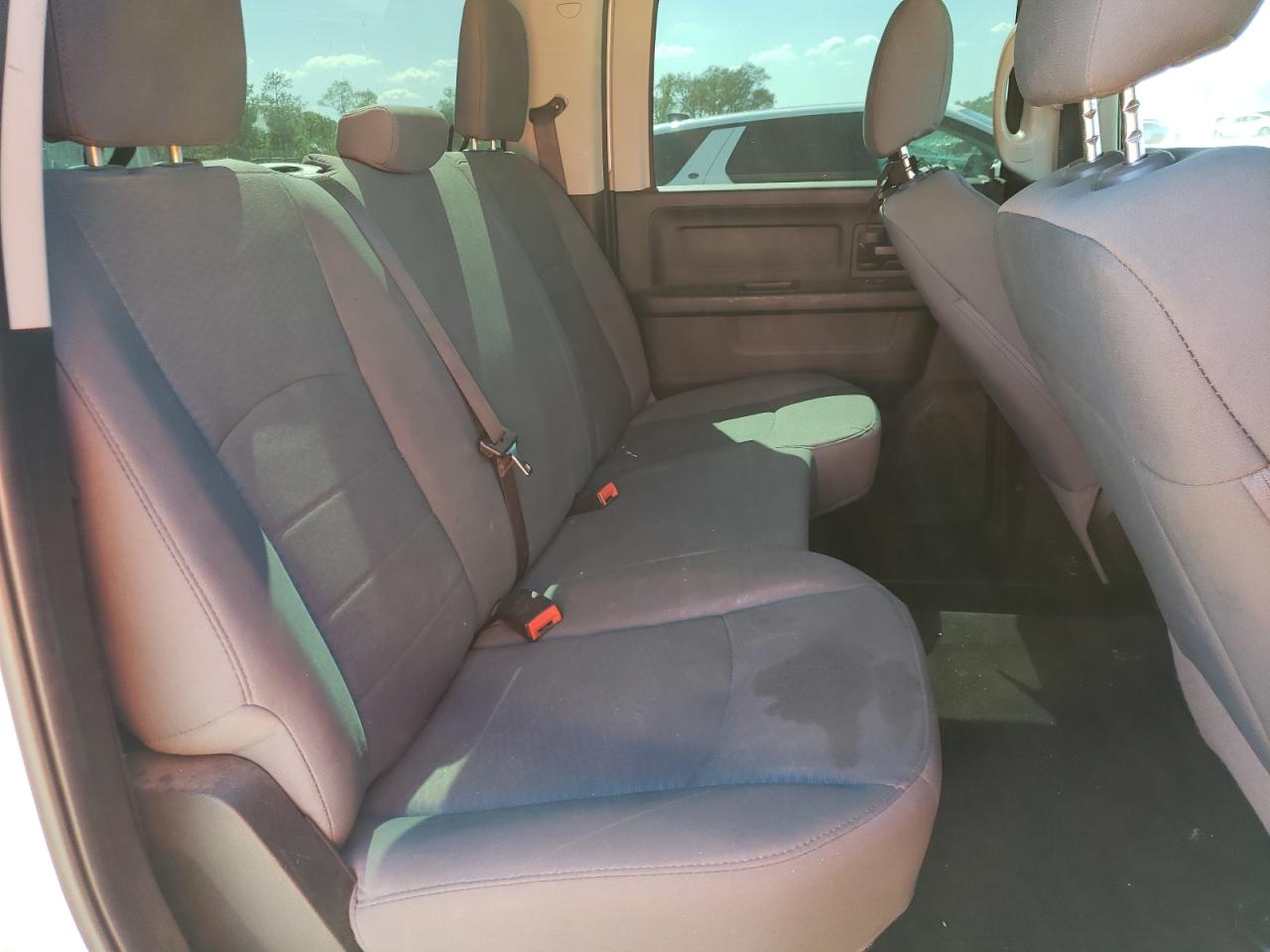 Photo 6 from auction – 2018 RAM 1500 ST with VIN 3C6RR7KT8JG137947