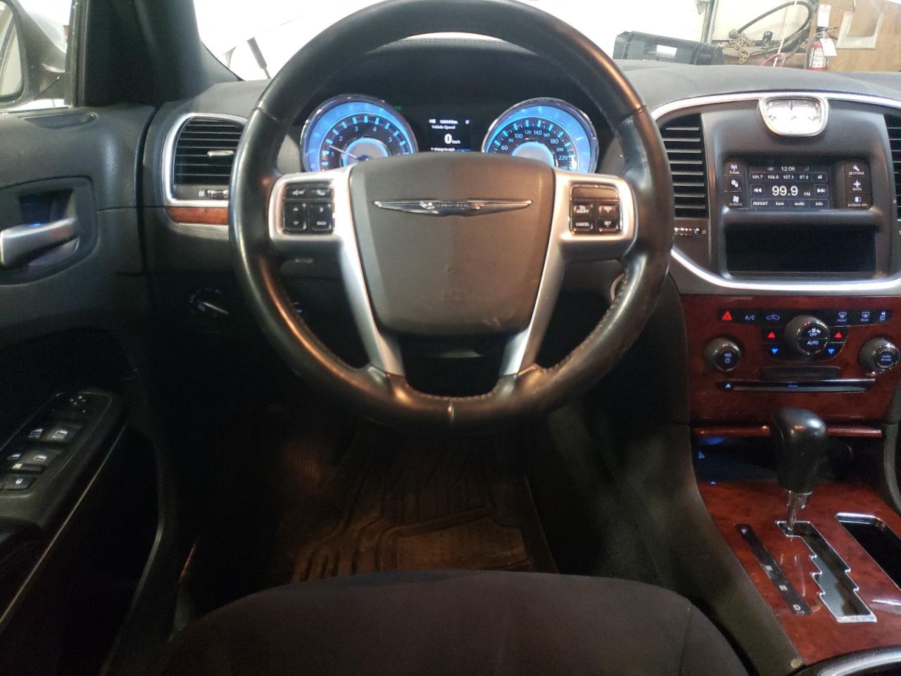 Photo 9 from auction – 2012 CHRYSLER 300 with VIN 2C3CCAAG1CH110226