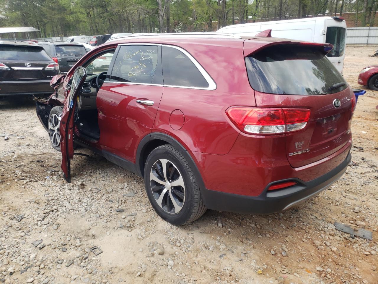 Photo 3 from auction – 2017 KIA SORENTO EX with VIN 5XYPH4A10HG294205