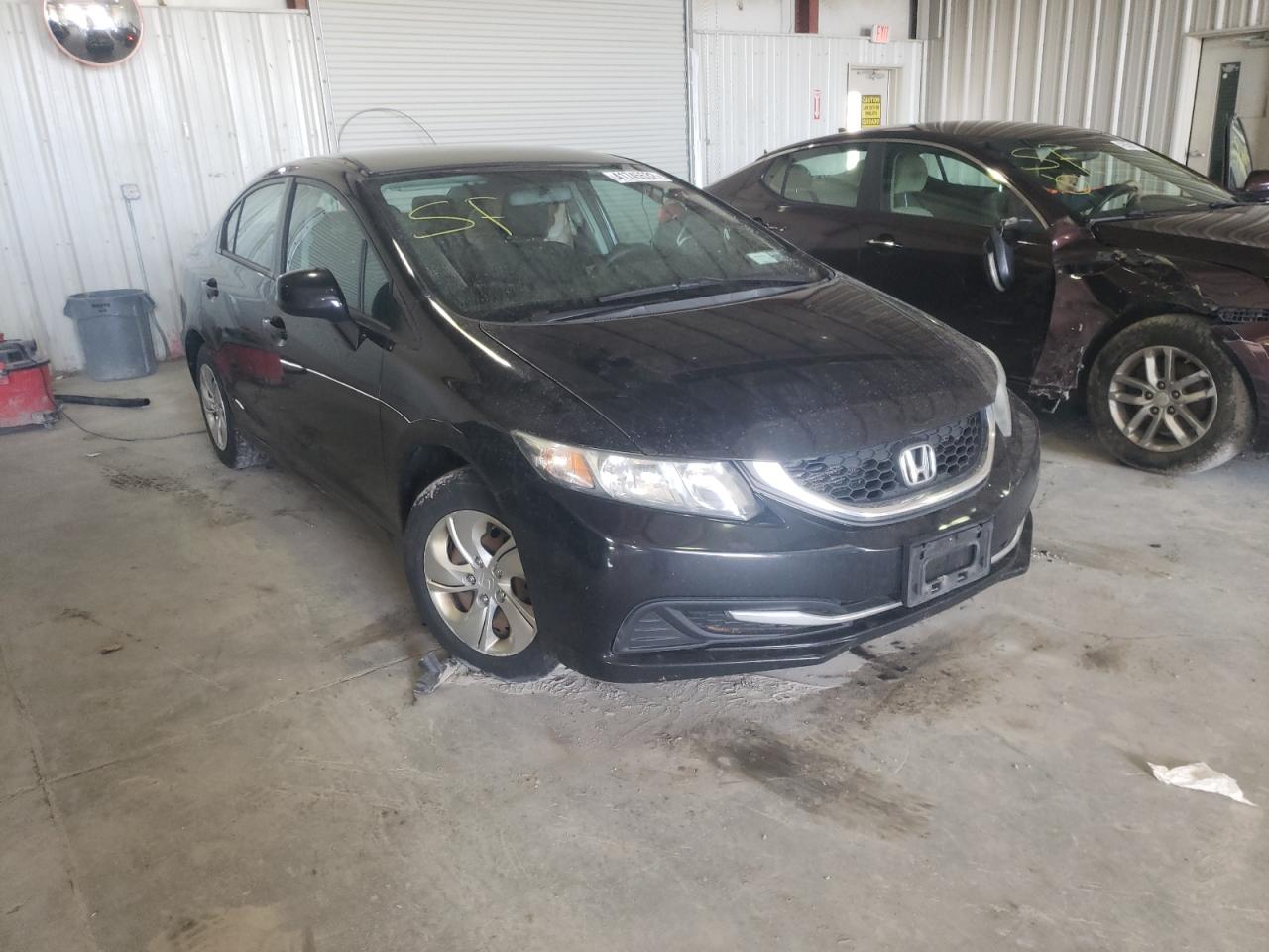 HONDA CIVIC LX 2013 with VIN 2HGFB2F57DH587352 - Photo from auction