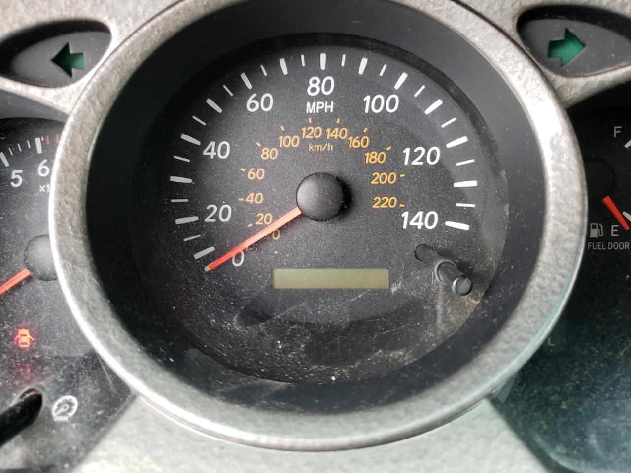 Photo 8 from auction – 2003 TOYOTA HIGHLANDER with VIN JTEGF21A330087215