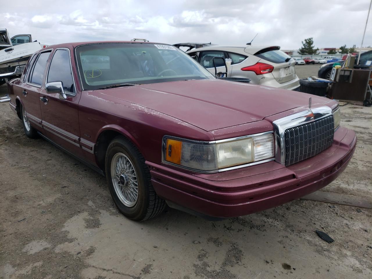 Photo 1 from auction – 1993 LINCOLN TOWN CAR E with VIN 1LNLM81W3PY700881
