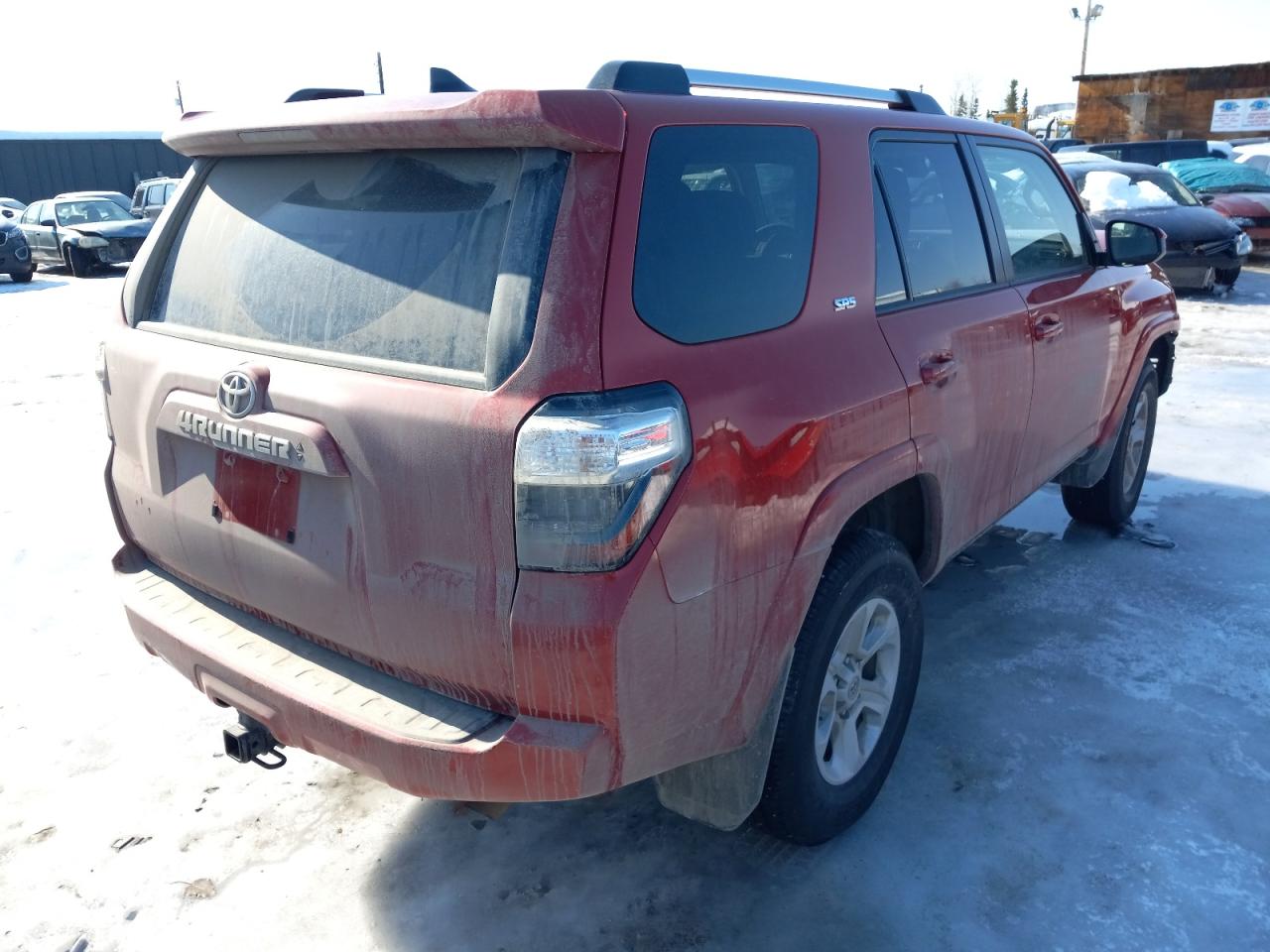Photo 4 from auction – 2022 TOYOTA 4RUNNER SR with VIN JTEMU5JR1N6025862