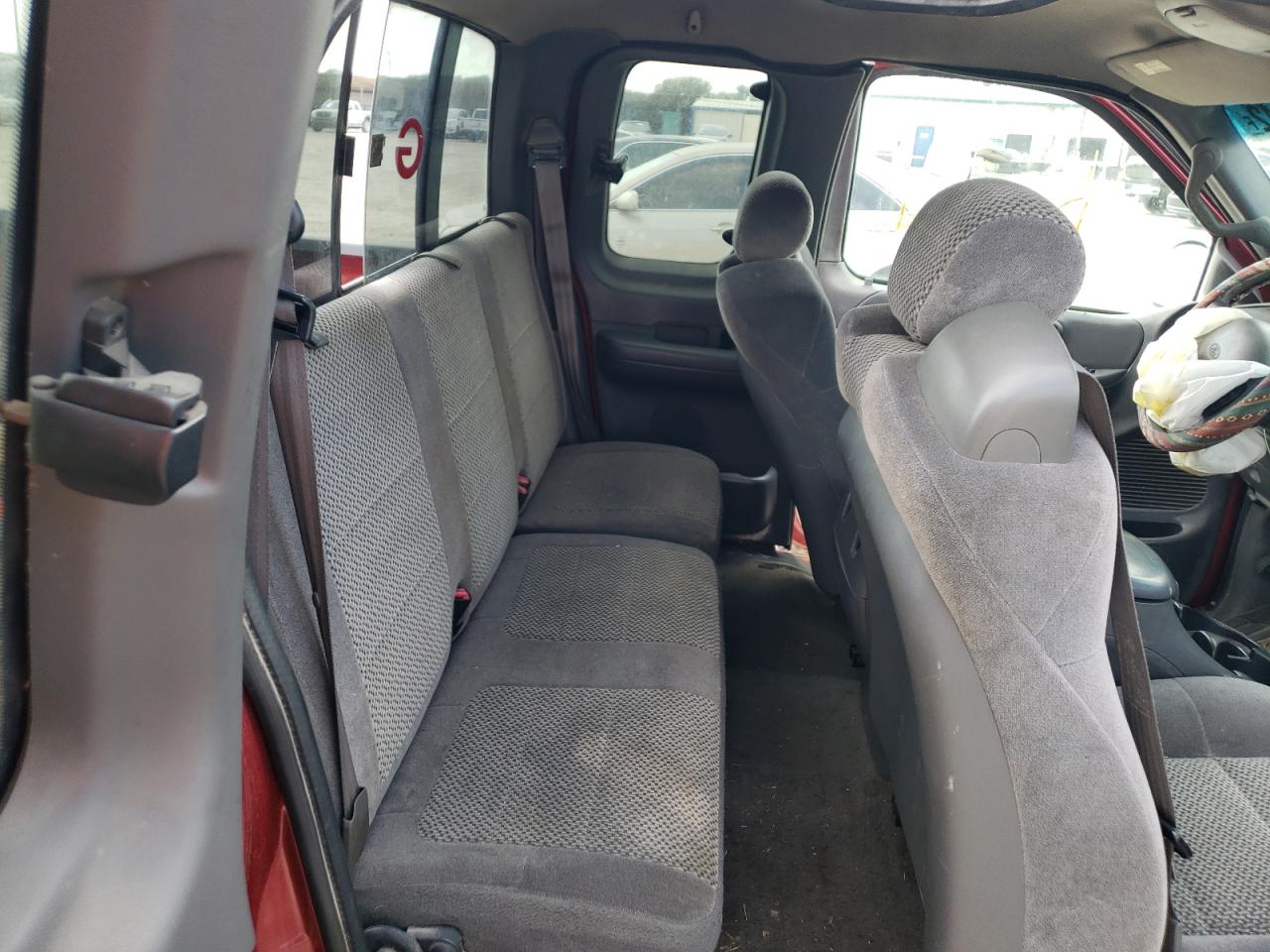 Photo 6 from auction – 2002 FORD F150 with VIN 2FTRX17202CA24133