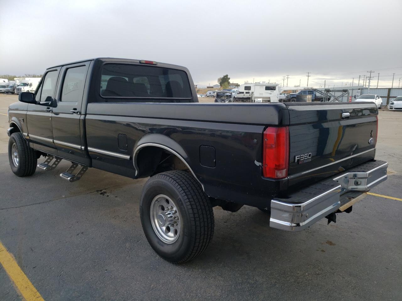 Photo 3 from auction – 1997 FORD F350 with VIN 1FTJW36FXVEA83592