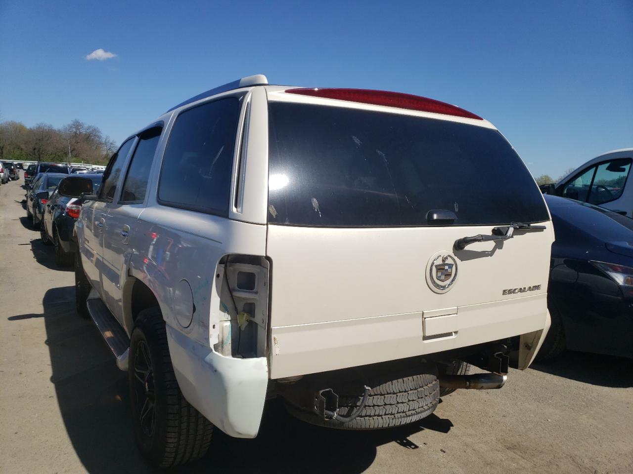 Photo 3 from auction – 2005 CADILLAC ESCALADE L with VIN 1GYEC63T45R193787