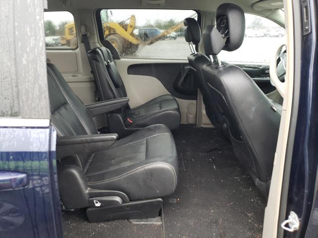 Photo 6 from auction – 2016 CHRYSLER TOWN & COU with VIN 2C4RC1BGXGR294991
