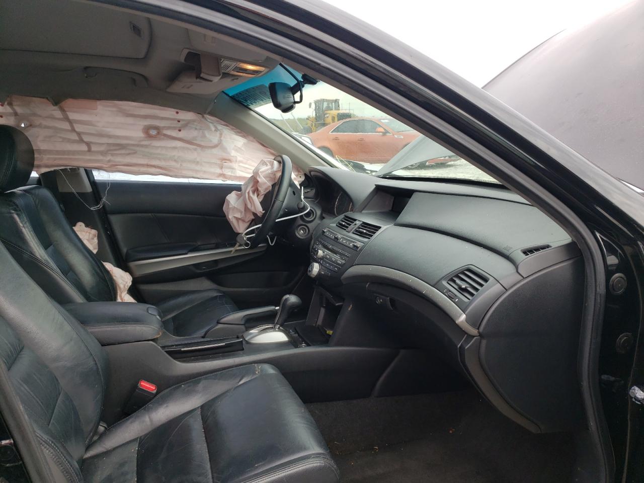 Photo 5 from auction – 2011 TOYOTA CAMRY BASE with VIN 4T1BF3EK6BU756555