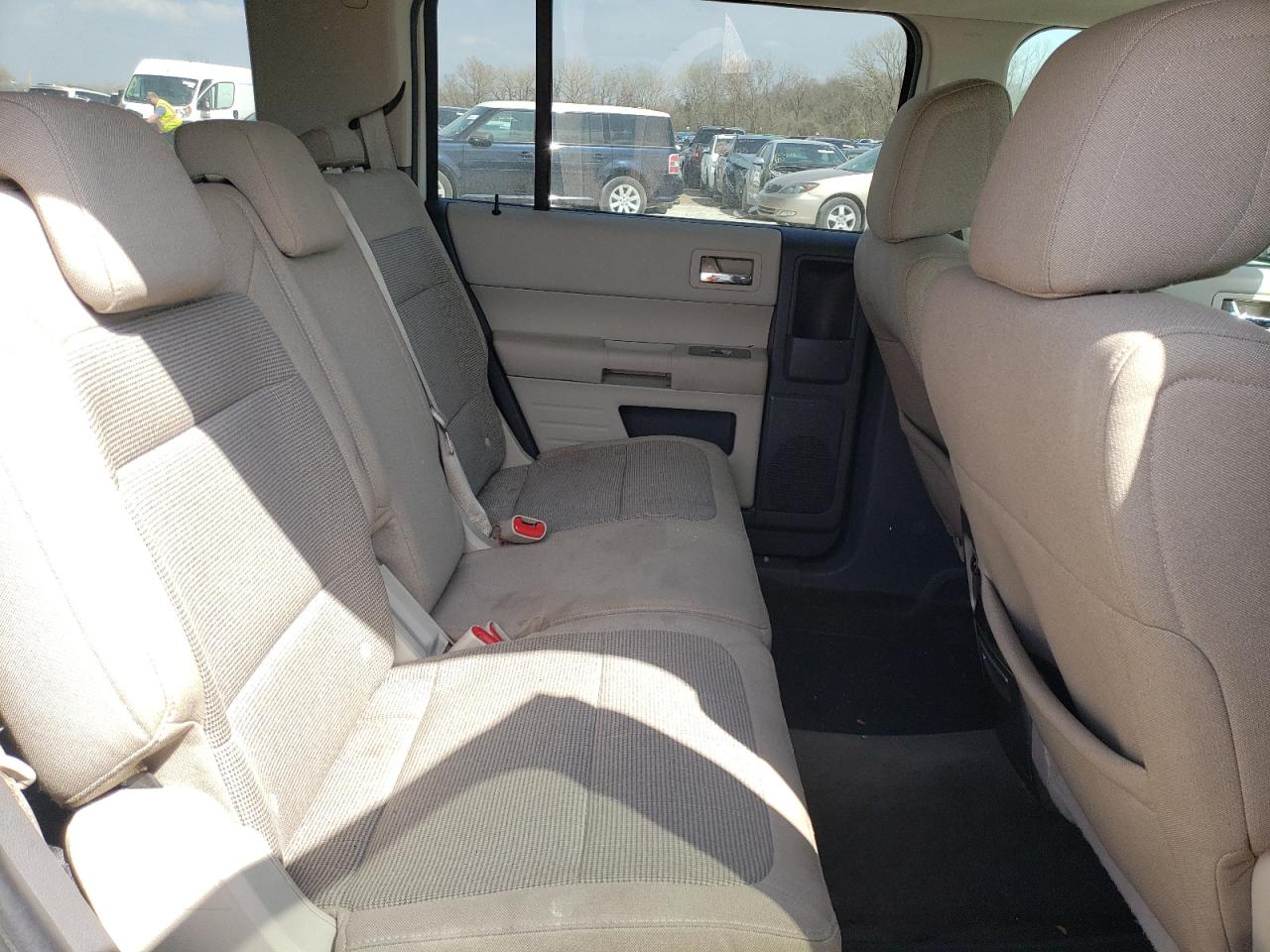 Photo 6 from auction – 2011 FORD FLEX SE with VIN 2FMGK5BC4BBD24210