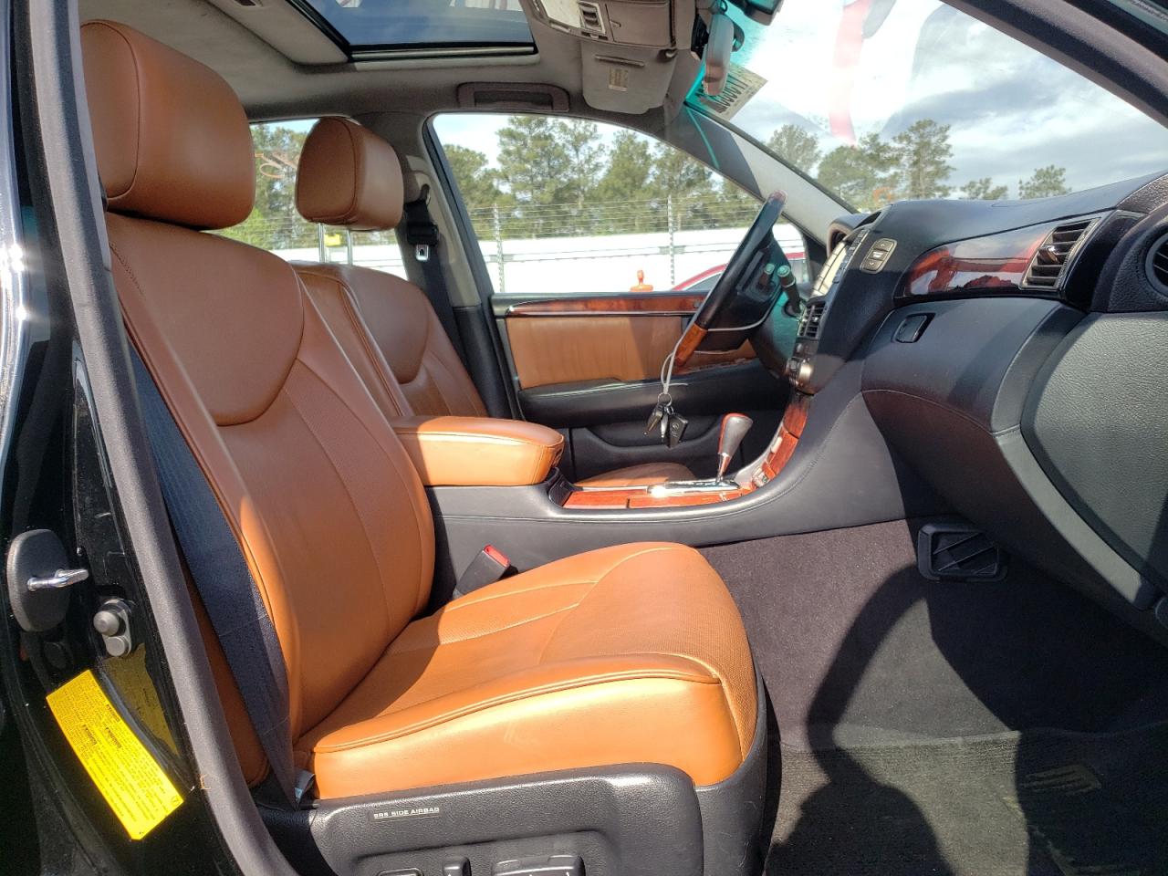 Photo 5 from auction – 2004 LEXUS LS 430 with VIN JTHBN36F840166570