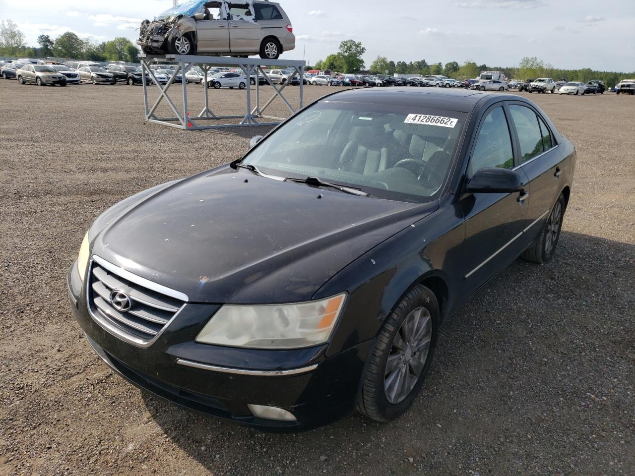 Photo 2 from auction – 2009 HYUNDAI SONATA SE with VIN 5NPEU46C19H518654