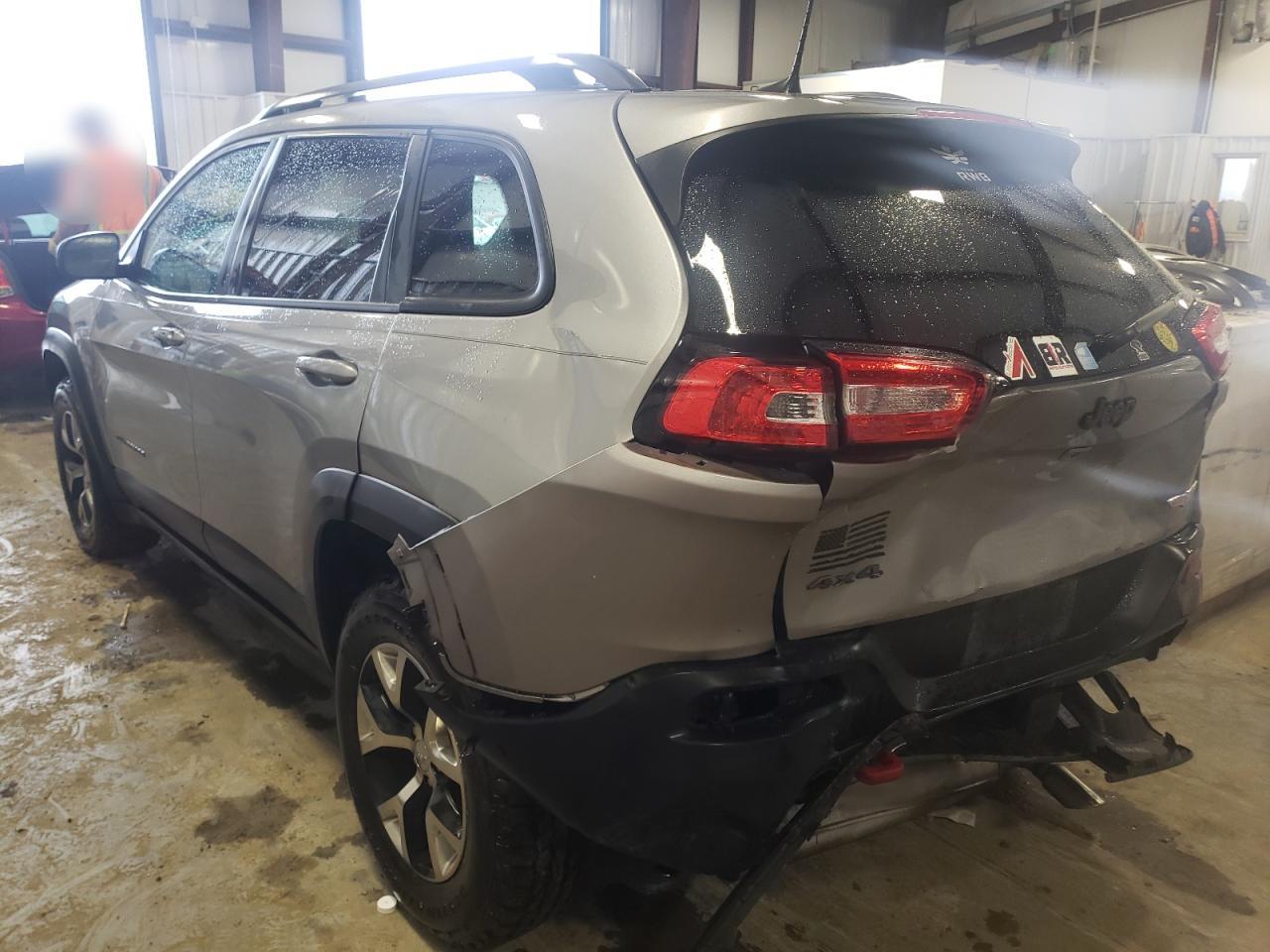 Photo 3 from auction – 2017 JEEP CHEROKEE T with VIN 1C4PJMBS1HW598562