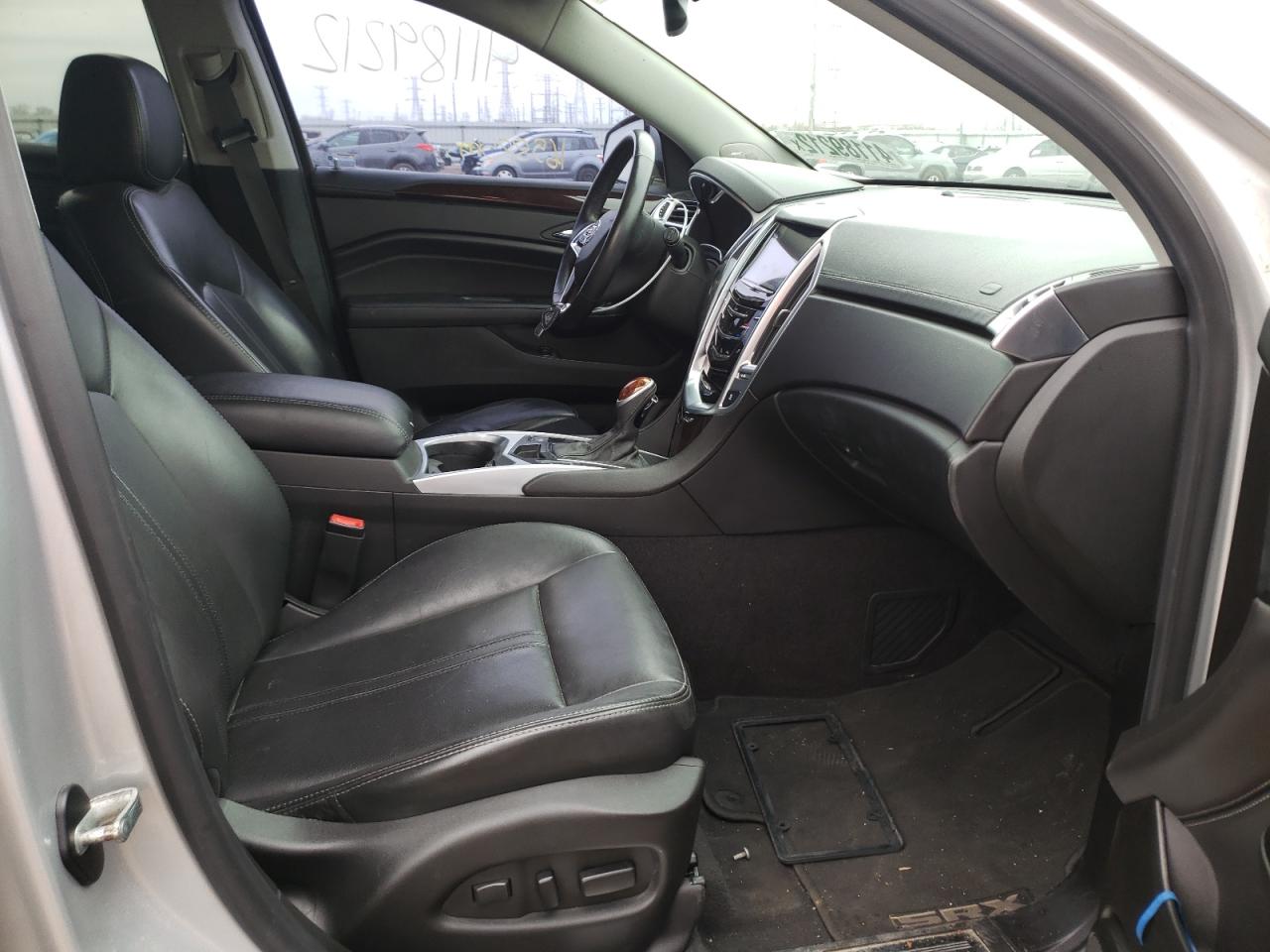 Photo 5 from auction – 2016 CADILLAC SRX LUXURY with VIN 3GYFNEE36GS520745