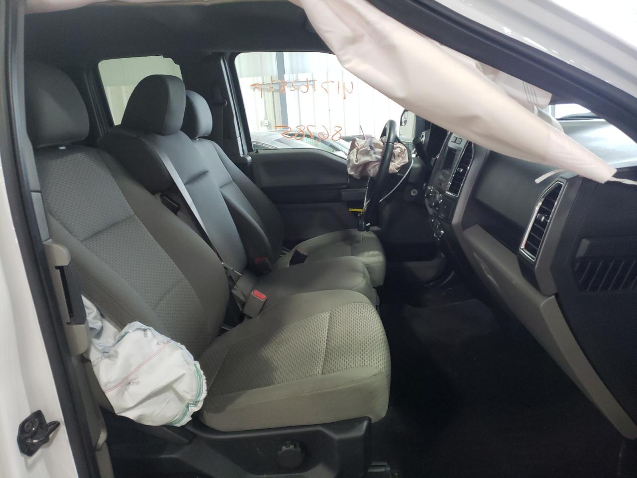 Photo 5 from auction – 2015 FORD F150 SUPER with VIN 1FTEX1EP5FFB83155