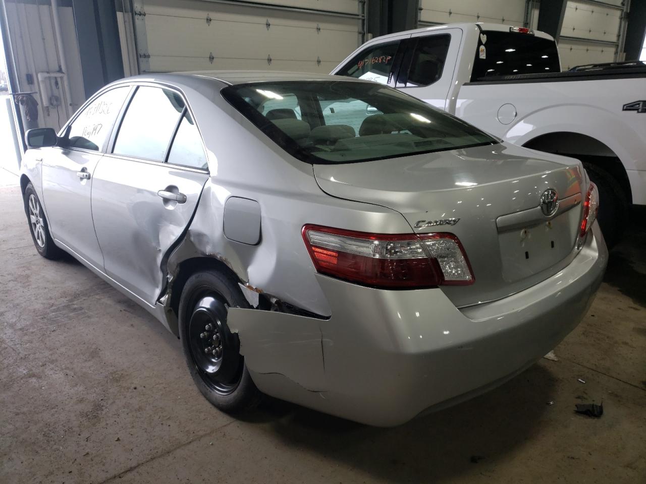 Photo 3 from auction – 2007 TOYOTA CAMRY HYBR with VIN JTNBB46K073042210
