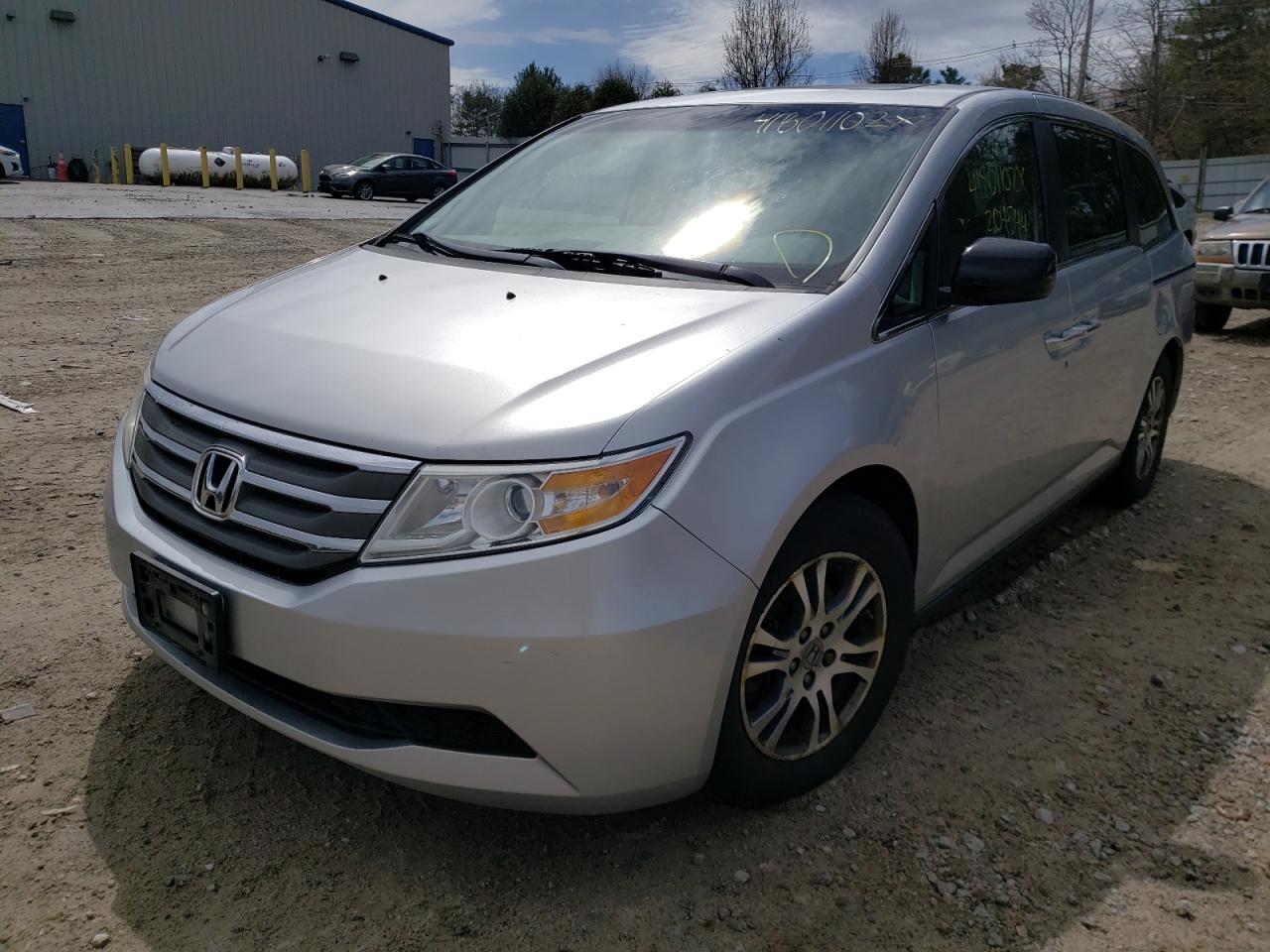 Photo 2 from auction – 2012 HONDA ODYSSEY with VIN 5FNRL5H66CB024698