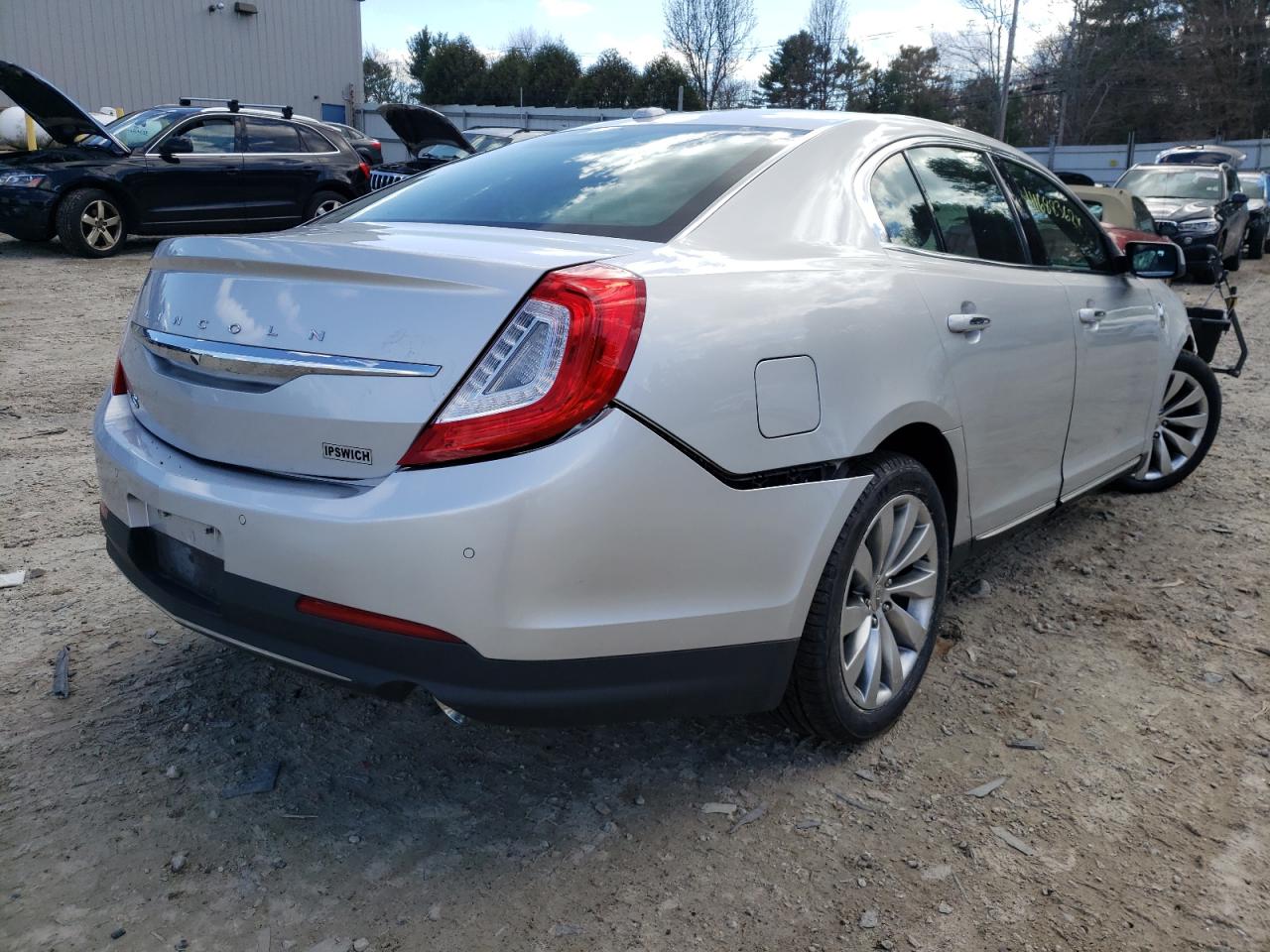Photo 4 from auction – 2016 LINCOLN MKS with VIN 1LNHL9EK0GG600815