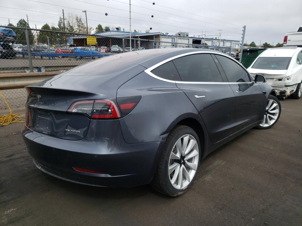 Photo 4 from auction – 2018 TESLA MODEL 3 with VIN 5YJ3E1EB2JF184486