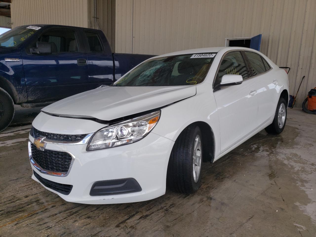 Photo 2 from auction – 2015 CHEVROLET MALIBU 1LT with VIN 1G11C5SL8FF195652