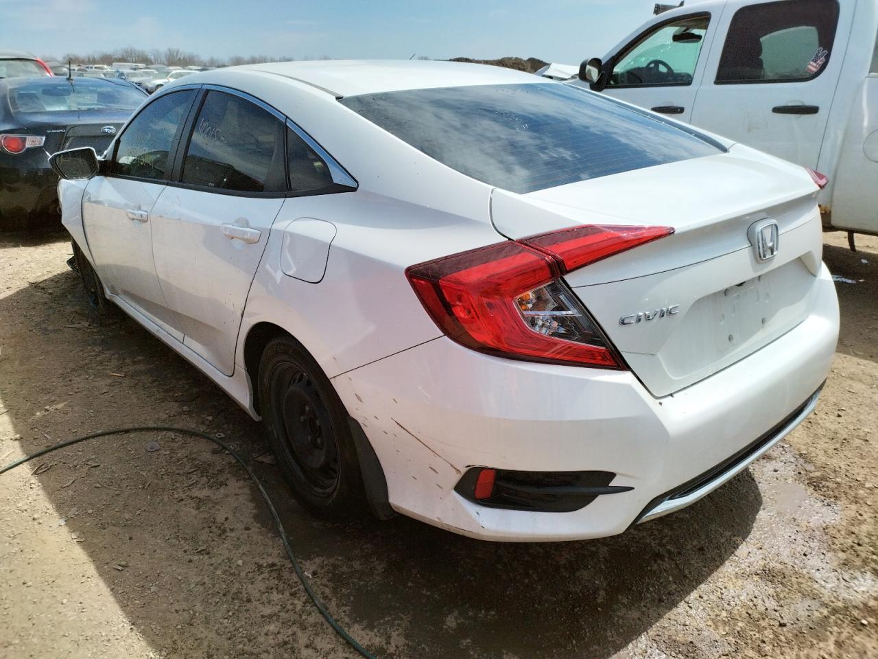 Photo 3 from auction – 2019 HONDA CIVIC LX with VIN 19XFC2F69KE020797