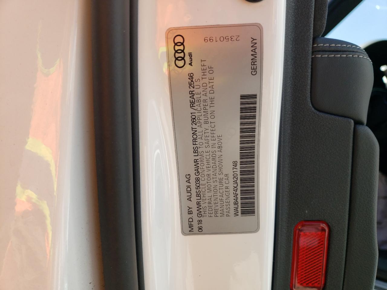 Photo 10 from auction – 2018 AUDI S4 PREMIUM with VIN WAUB4AF4XJA201748