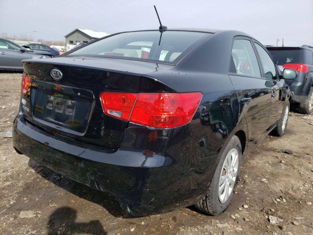 Photo 4 from auction – 2011 KIA FORTE LX with VIN KNAFT4A24B5338612
