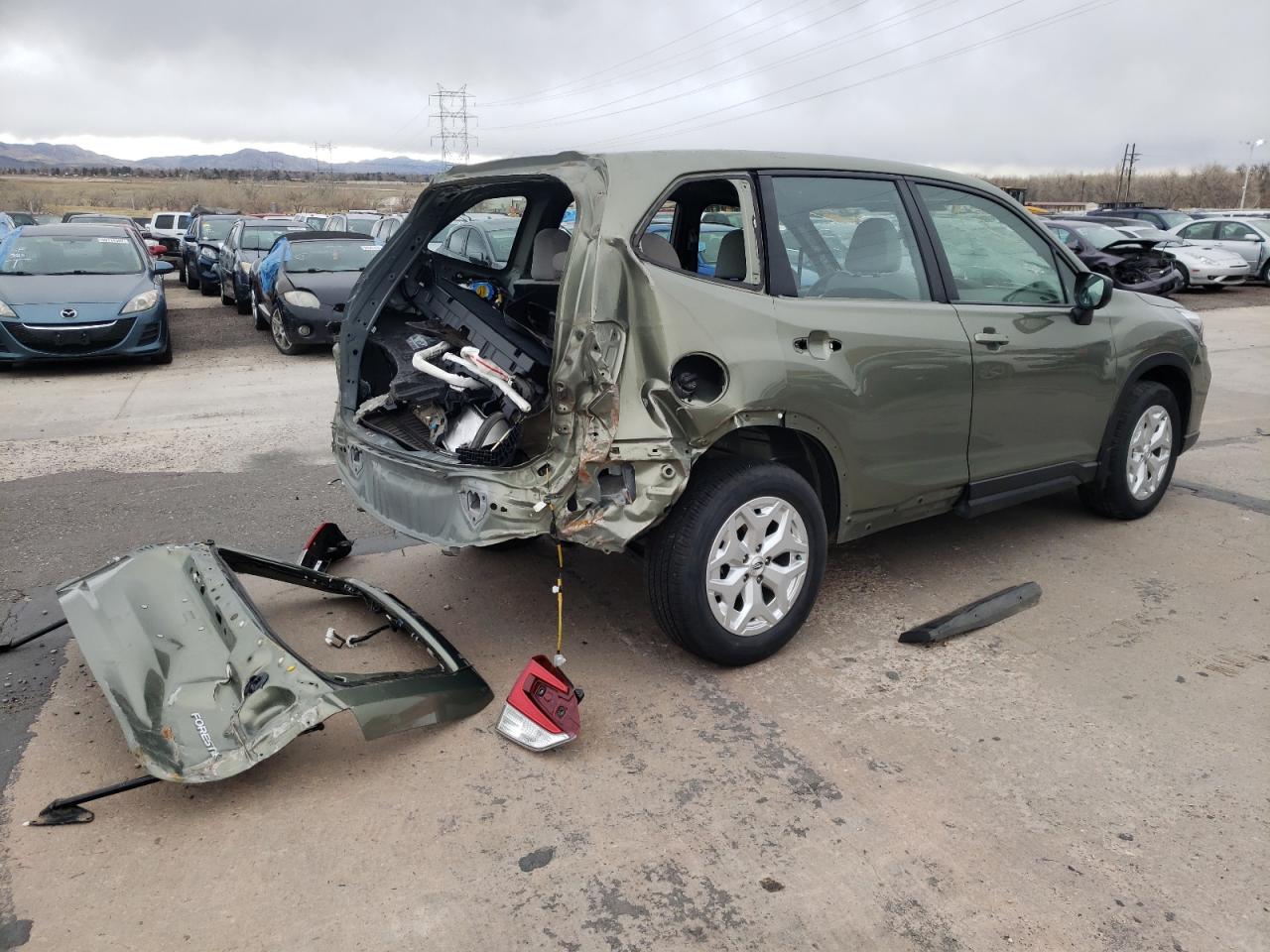 Photo 4 from auction – 2019 SUBARU FORESTER with VIN JF2SKACC1KH449711