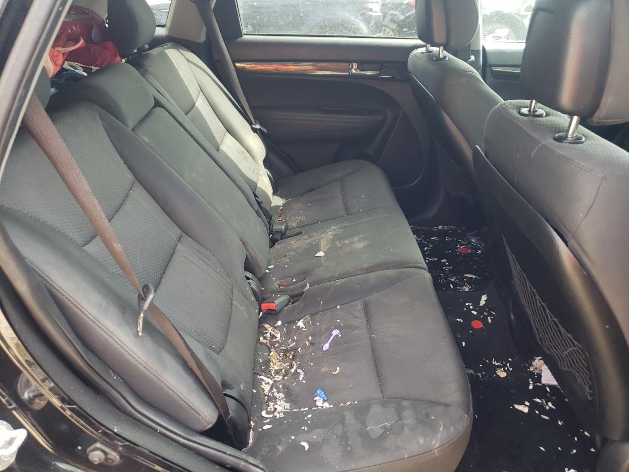 Photo 6 from auction – 2012 KIA SORENTO BA with VIN 5XYKT3A19CG203377