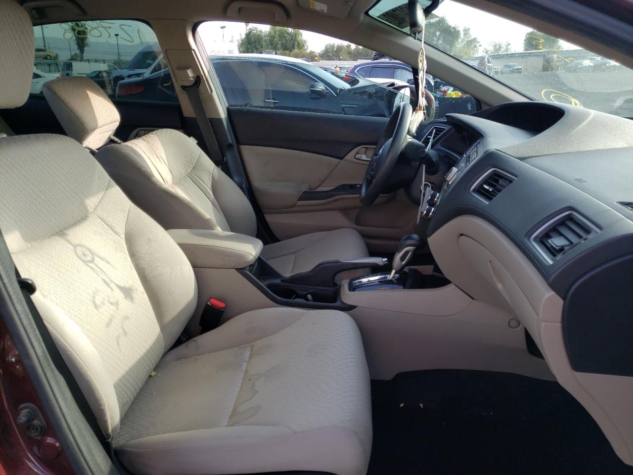 Photo 5 from auction – 2014 HONDA CIVIC LX with VIN 19XFB2F56EE204657
