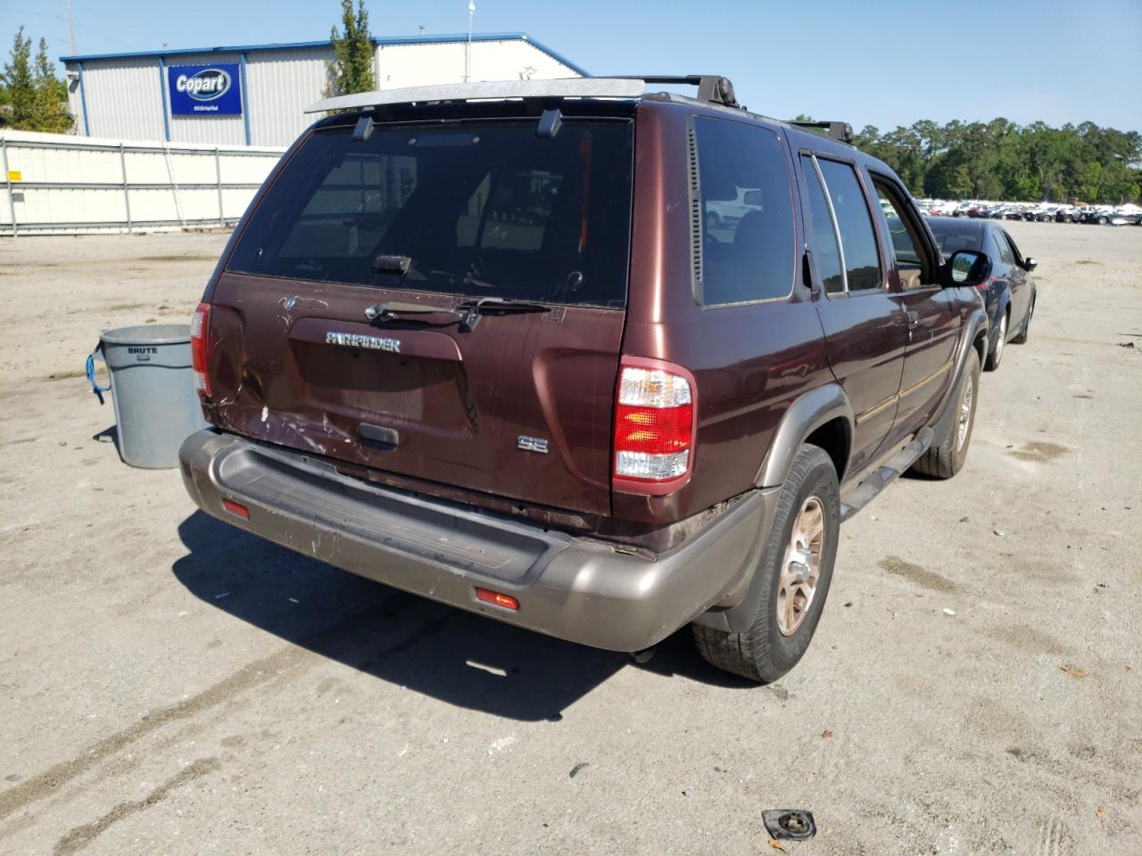 Photo 4 from auction – 2000 NISSAN PATHFINDER with VIN JN8AR07S7YW433636