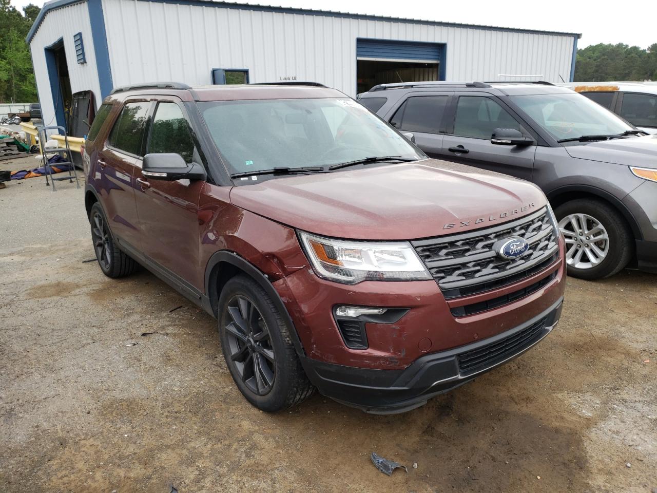 FORD EXPLORER X 2018 with VIN 1FM5K8D8XJGC25965 - Photo from auction