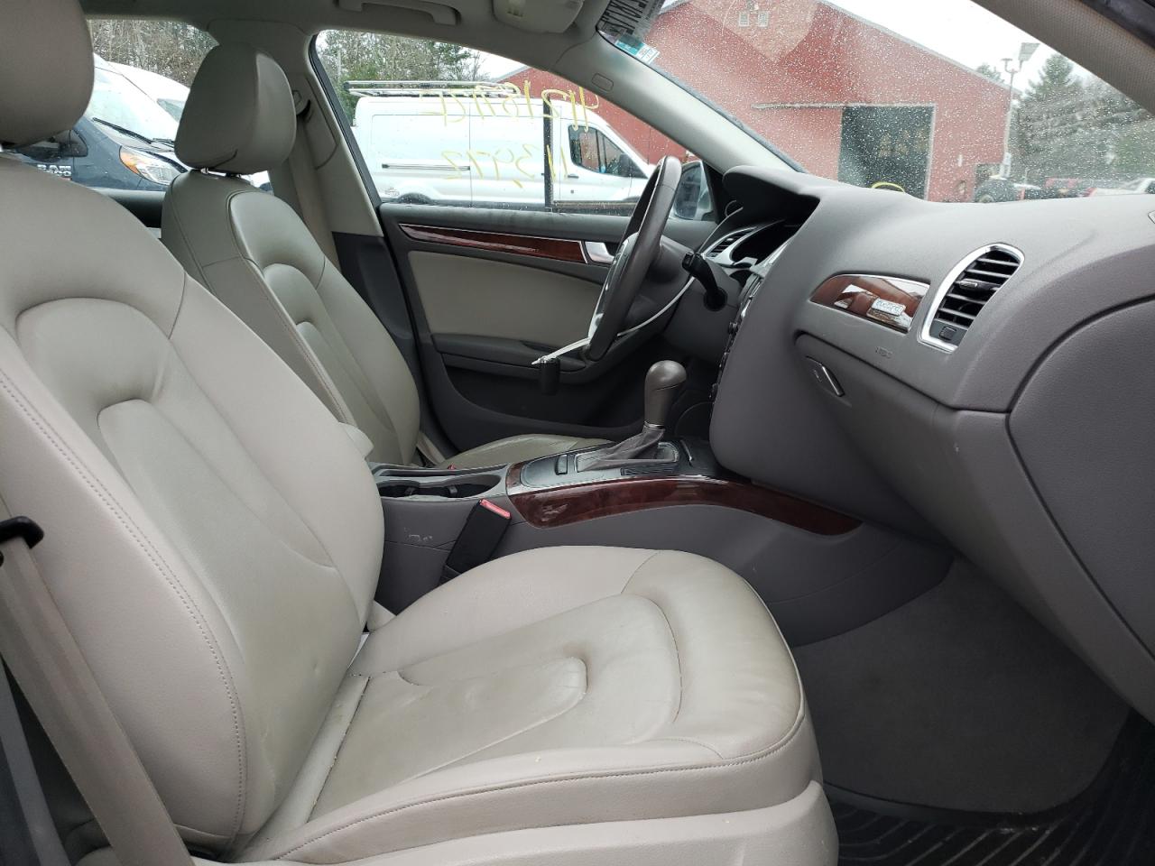 Photo 5 from auction – 2011 AUDI A4 PREMIUM with VIN WAUWFAFL9BA064600