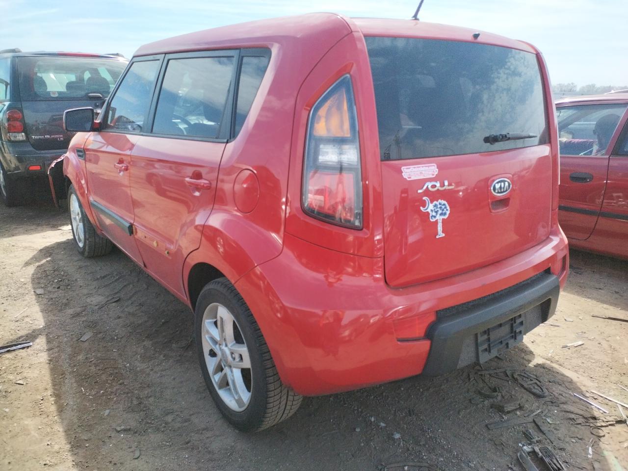 Photo 3 from auction – 2011 KIA SOUL + with VIN KNDJT2A26B7247542