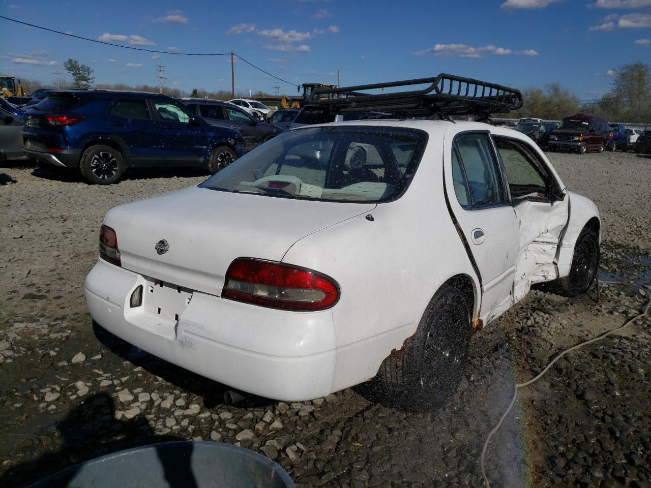 Photo 4 from auction – 1995 NISSAN ALTIMA XE with VIN 1N4BU31DXSC177162