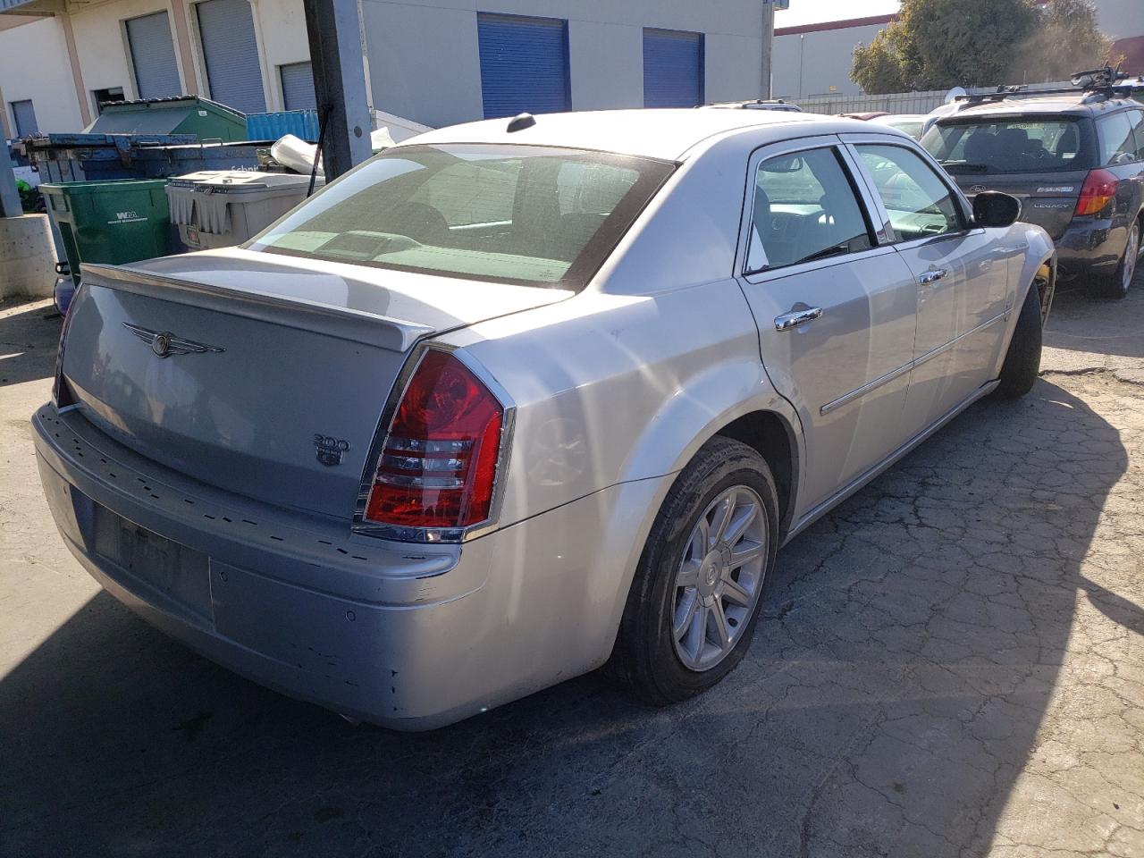 Photo 4 from auction – 2005 CHRYSLER 300C with VIN 2C3AA63H25H169255