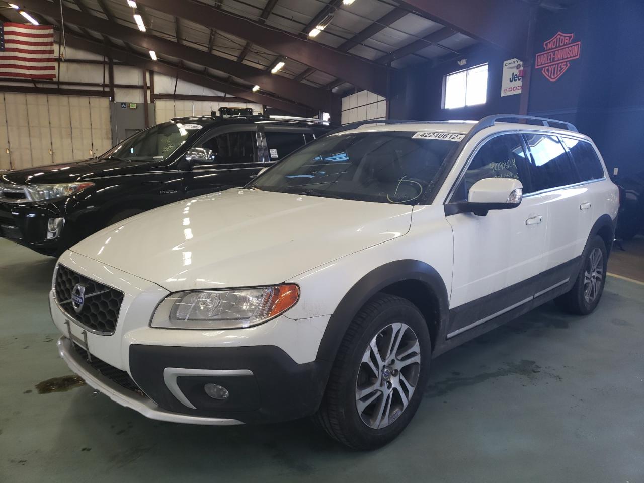 Photo 2 from auction – 2015 VOLVO XC70 3.2 P with VIN YV4940NB3F1197140