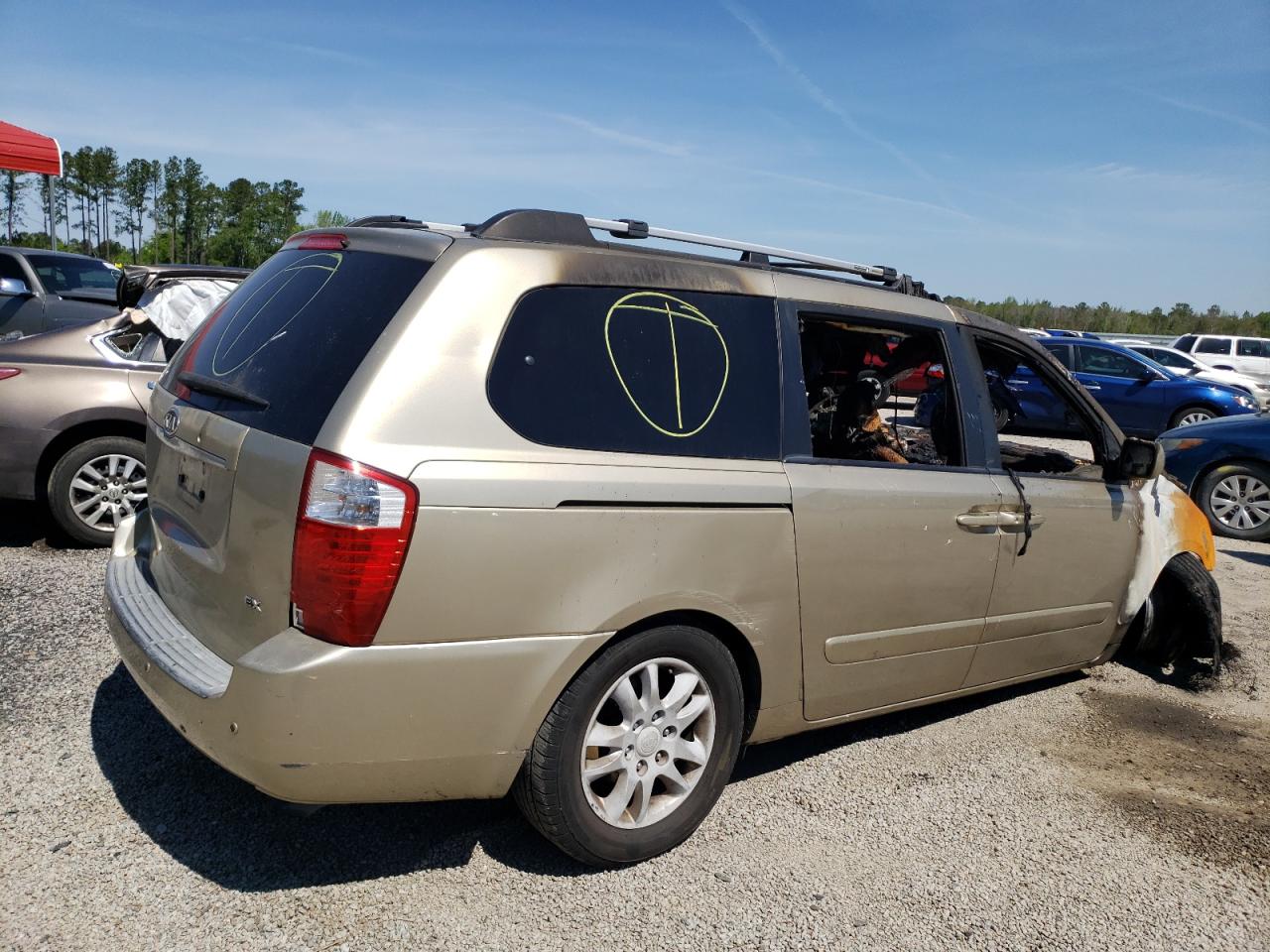 Photo 4 from auction – 2007 KIA SEDONA EX with VIN KNDMB233576112295