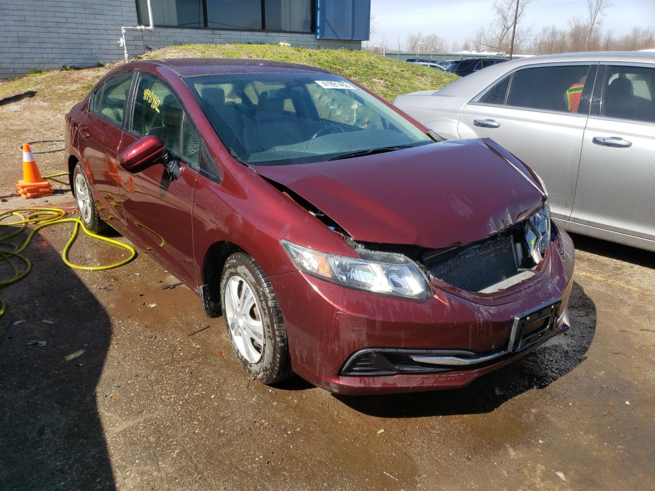 HONDA CIVIC LX 2015 with VIN 19XFB2F51FE061845 - Photo from auction