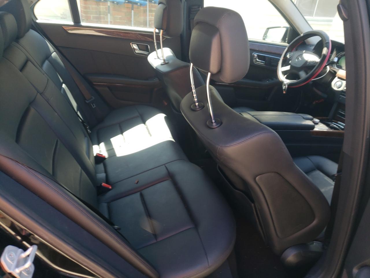 Photo 6 from auction – 2011 MERCEDES-BENZ E 350 BLUE with VIN WDDHF2EB4BA348572