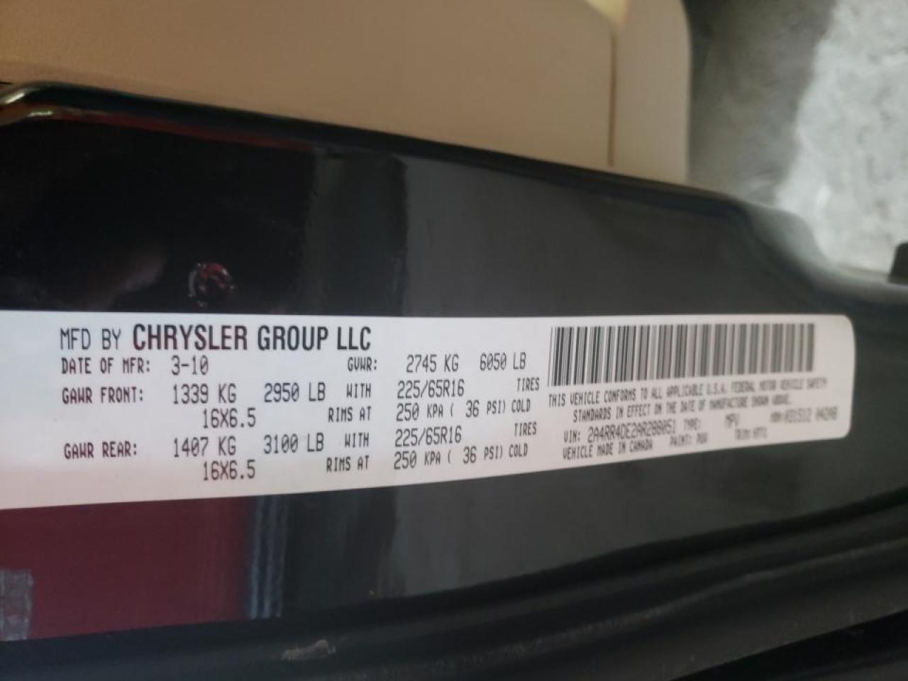 Photo 10 from auction – 2010 CHRYSLER TOWN & COU with VIN 2A4RR4DE2AR288051