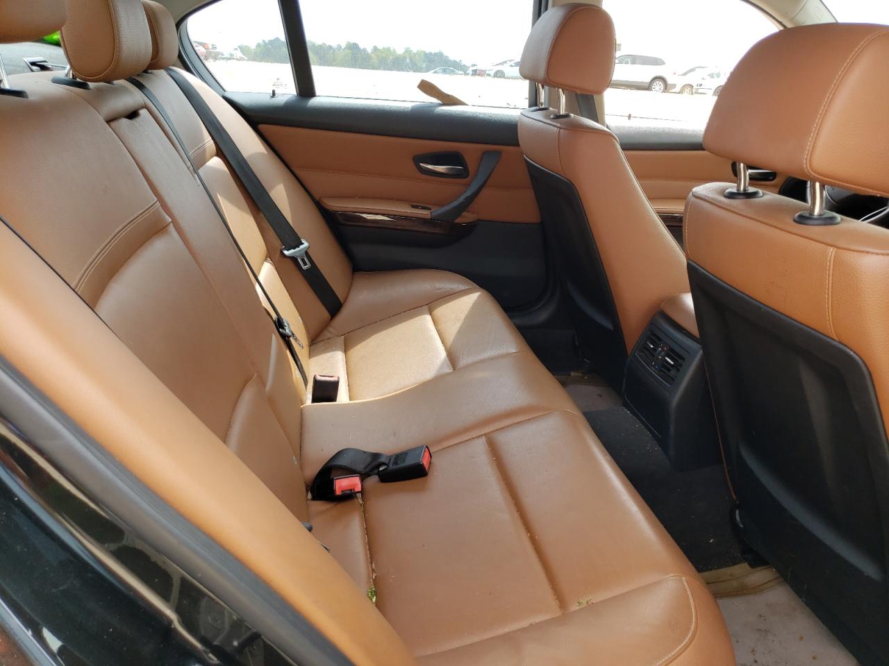 Photo 6 from auction – 2011 BMW 328 I with VIN WBAPH7C55BE130690