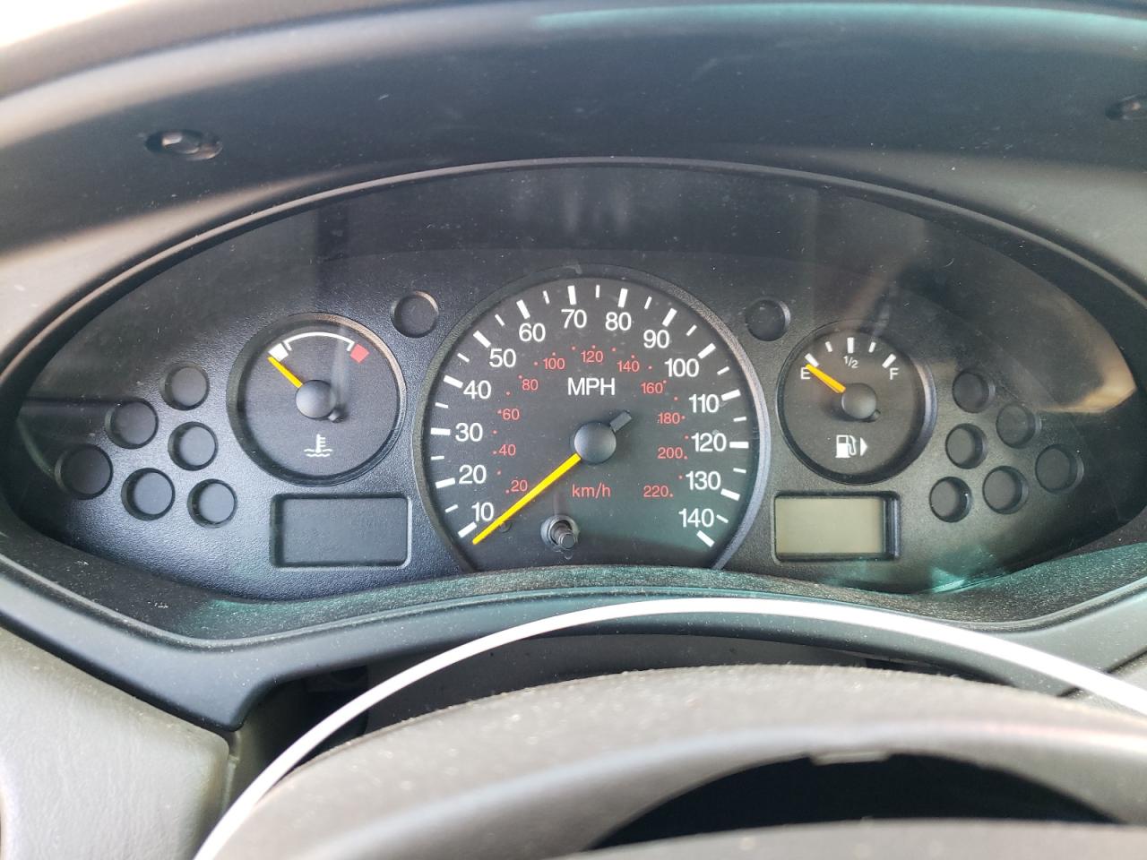 Photo 8 from auction – 2002 FORD FOCUS SE with VIN 1FAFP34P72W291164