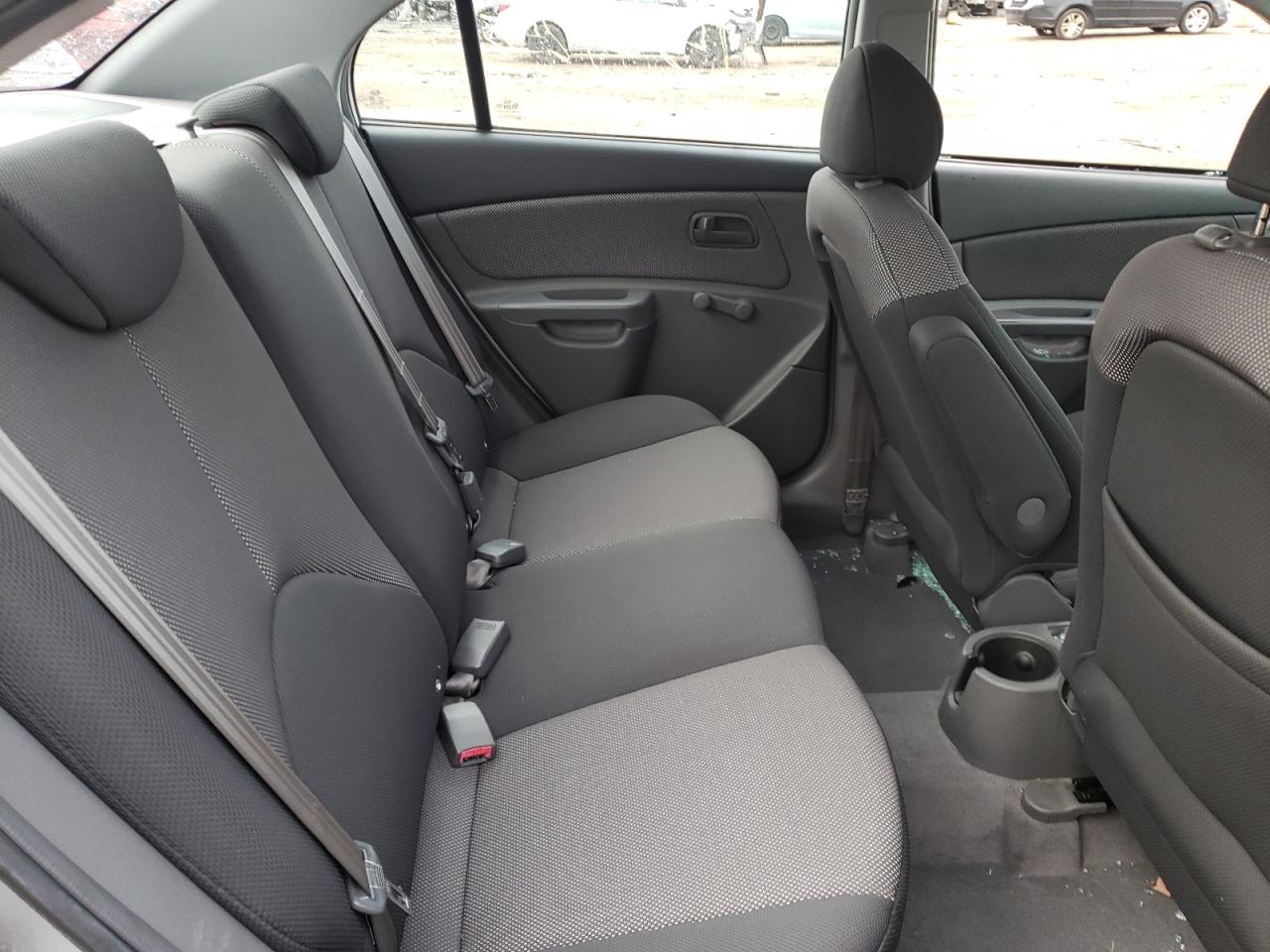 Photo 6 from auction – 2006 KIA RIO with VIN KNADE123666140038