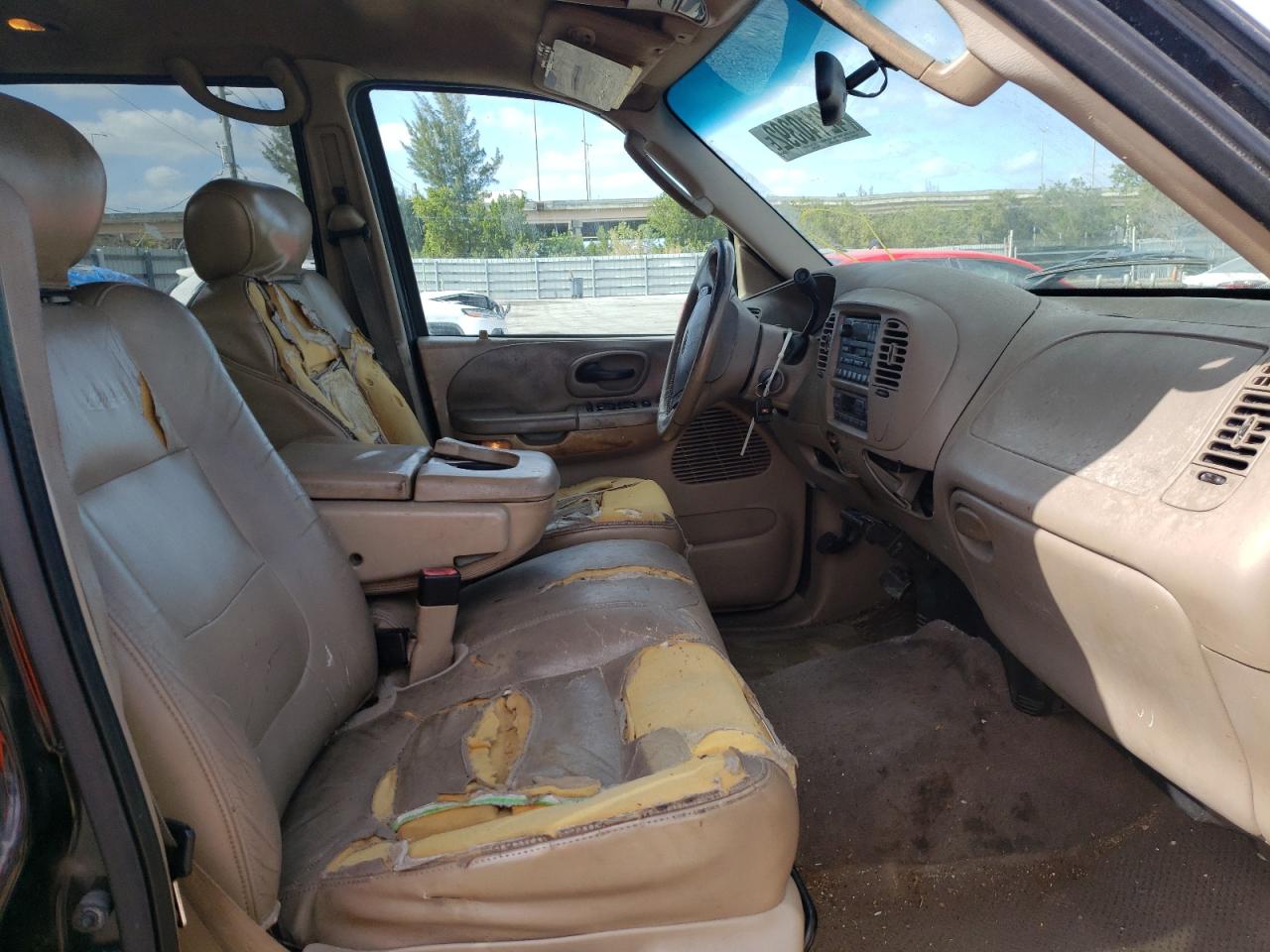 Photo 5 from auction – 2002 FORD F150 SUPER with VIN 1FTRW07672KD39796