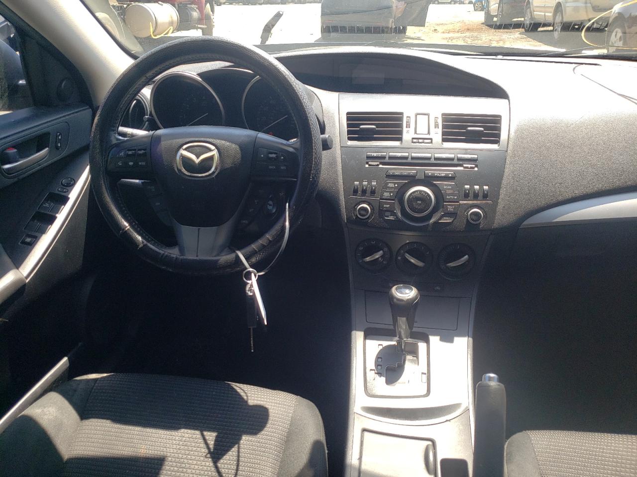Photo 9 from auction – 2012 MAZDA 3 I with VIN JM1BL1V75C1572871