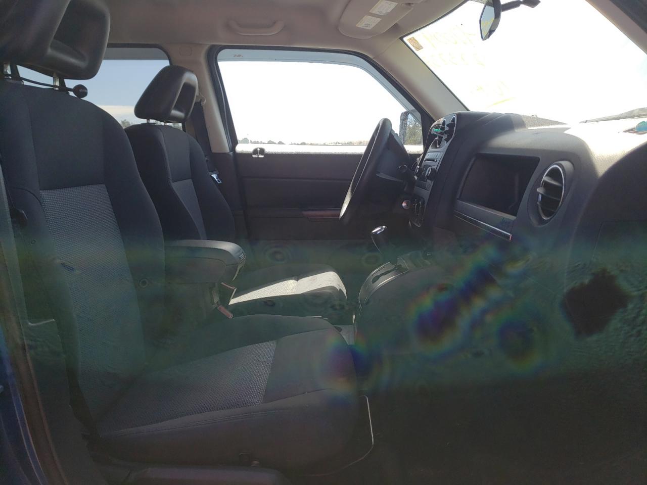 Photo 5 from auction – 2009 JEEP PATRIOT SP with VIN 1J4FF28B49D223233